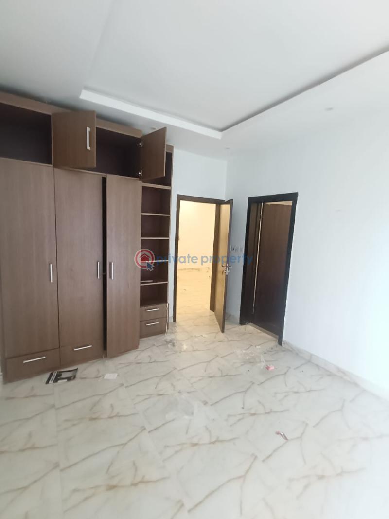 1 bedroom Mini Flat For Rent New Road Call In Estate Lekki Lagos - 3