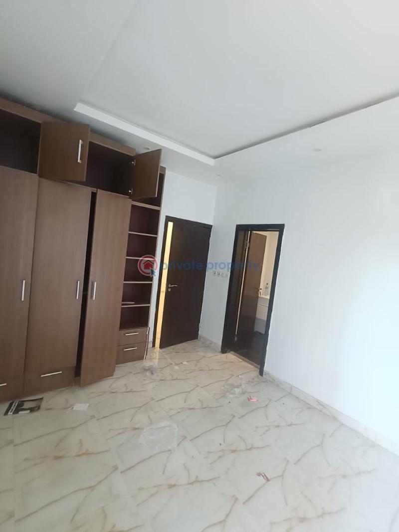1 bedroom Mini Flat For Rent New Road Call In Estate Lekki Lagos - 7
