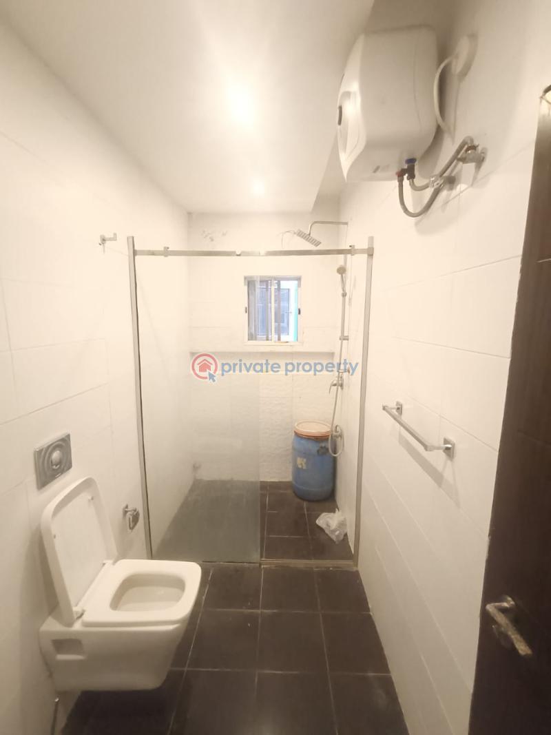 1 bedroom Mini Flat For Rent New Road Call In Estate Lekki Lagos - 8