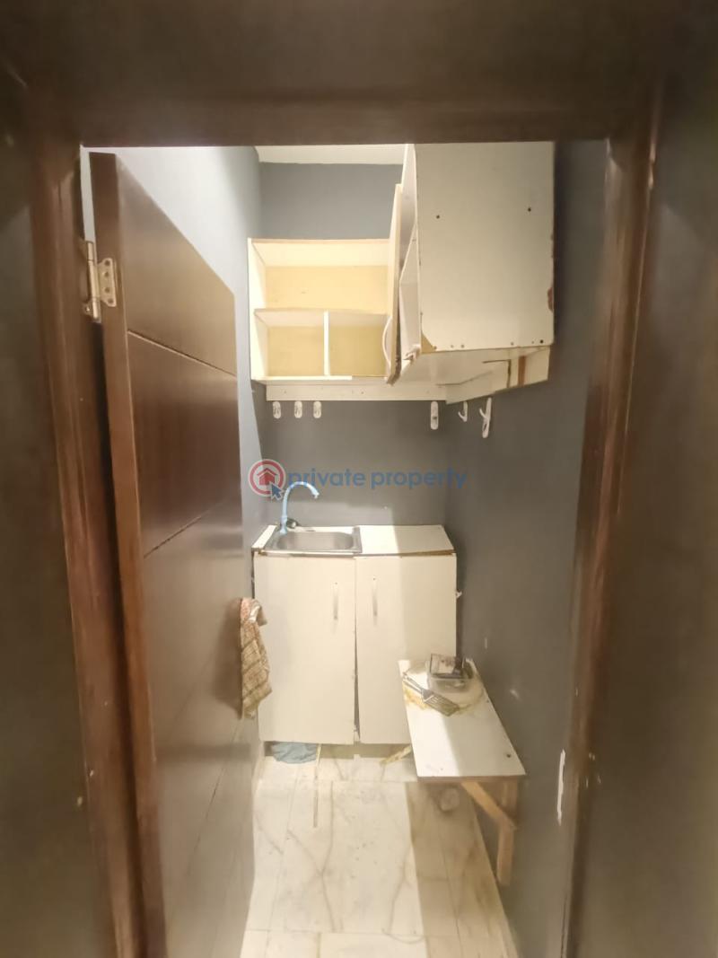 1 bedroom Mini Flat For Rent New Road Call In Estate Lekki Lagos - 4
