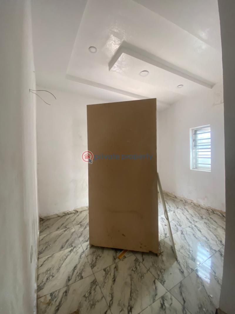 1 bedroom Mini Flat For Rent Opp Shoprite Ologolo Lekki Lagos - 11