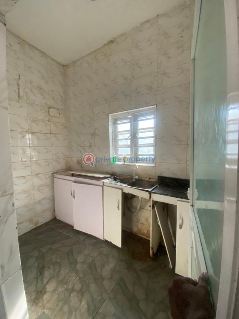1 bedroom Mini Flat For Rent Opp Shoprite Ologolo Lekki Lagos - 4
