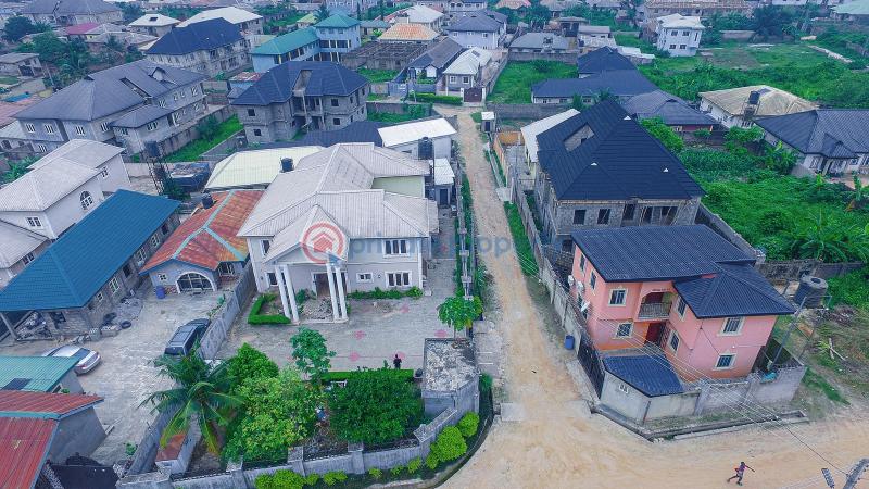 6 bedroom Duplex For Sale Makogi, Unity Estate Magboro Lagos Extension Ogun - 3