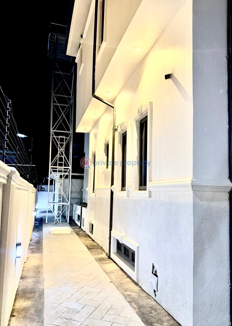 7 bedroom Duplex For Sale Efab Metropolis Gwarimpa Abuja Phase 3  - 5