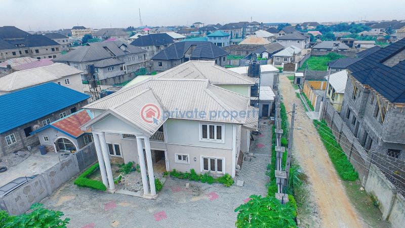 6 bedroom Duplex For Sale Makogi, Unity Estate Magboro Lagos Extension Ogun - 0