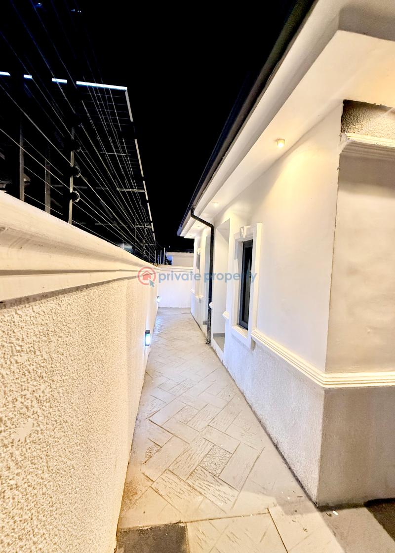 7 bedroom Duplex For Sale Efab Metropolis Gwarimpa Abuja Phase 3  - 3