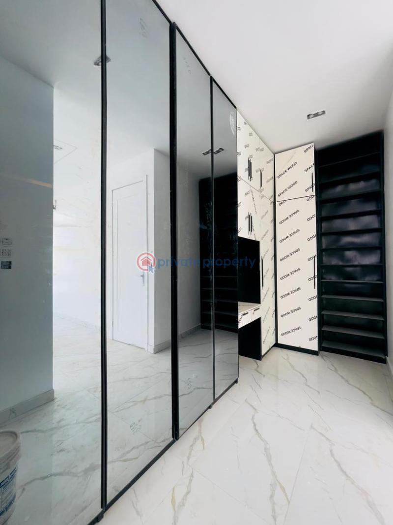 4 bedroom Duplex For Sale 2nd Toll Gate Along Lekki Expressway Lagos - 12