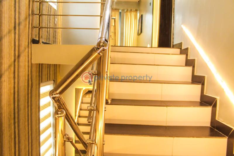 Colorful & unique 4 bedroom apartment with ps 5 - 32 4 bedroom Terraced Duplex Short let Reni Fani Kayode Ikeja GRA Lagos - 32