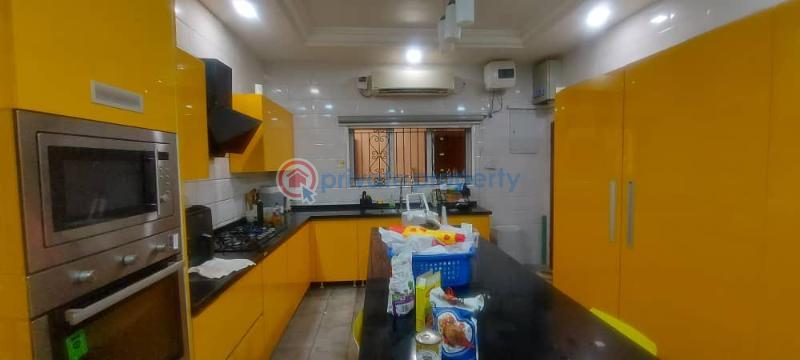 3 bedroom Flat & Apartment For Sale Off Alexander Road, Ikoyi Lagos - 1