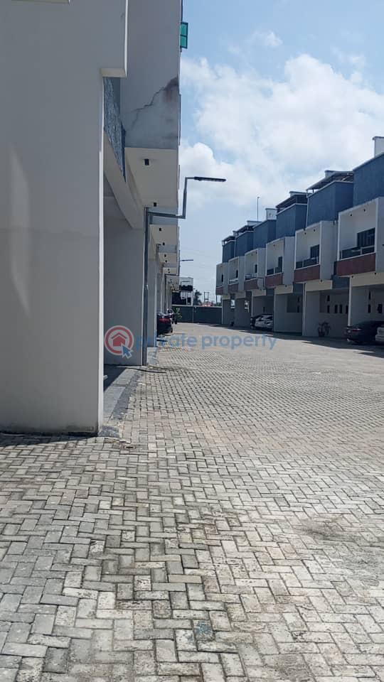 2 bedroom Block Of Flats For Rent Salem Lekki Lagos - 0
