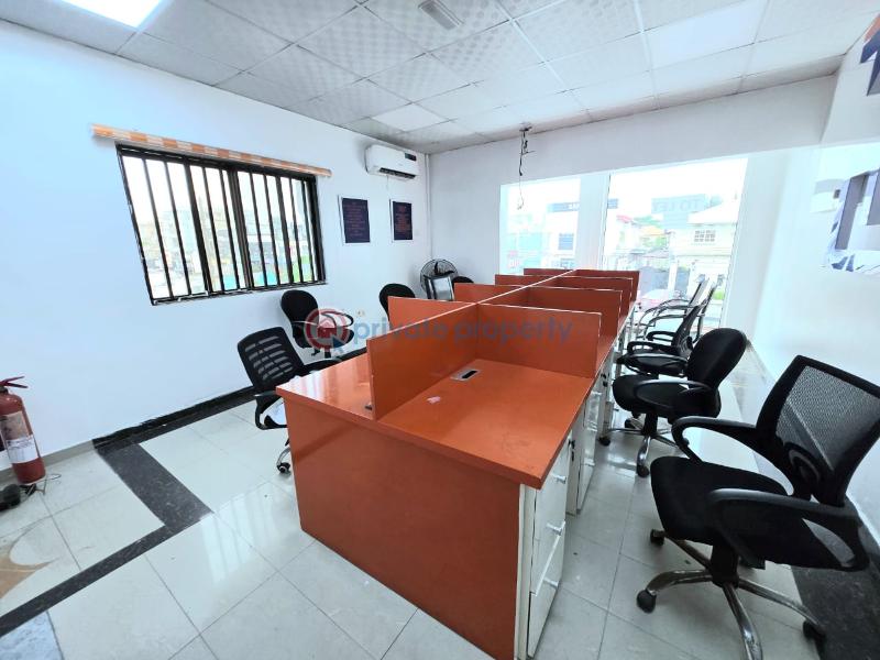 2 bedroom Shop For Rent Lekki Phase 1 Lagos - 7