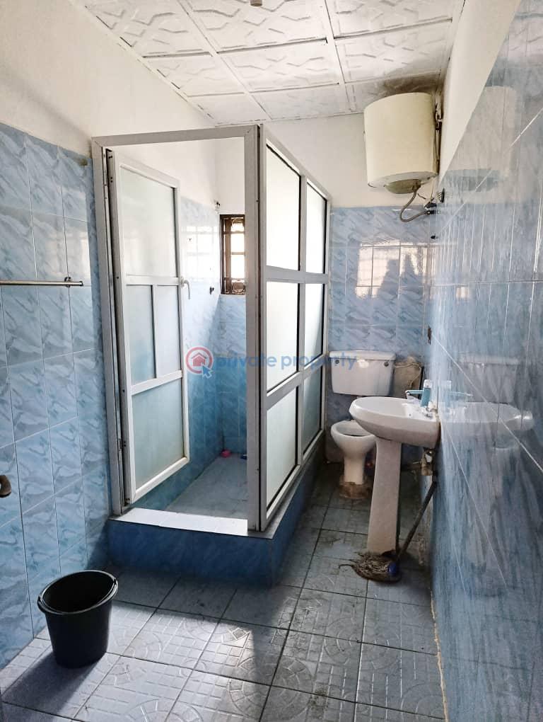Commercial 3 bedroom apartment - 2 3 bedroom Office For Rent Lekki Phase 1 Lagos - 2