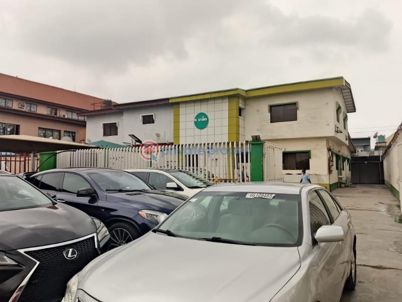 8 bedroom Duplex For Sale Commercial Distr, Festac Access Rd Festac Amuwo Odofin Lagos - 1