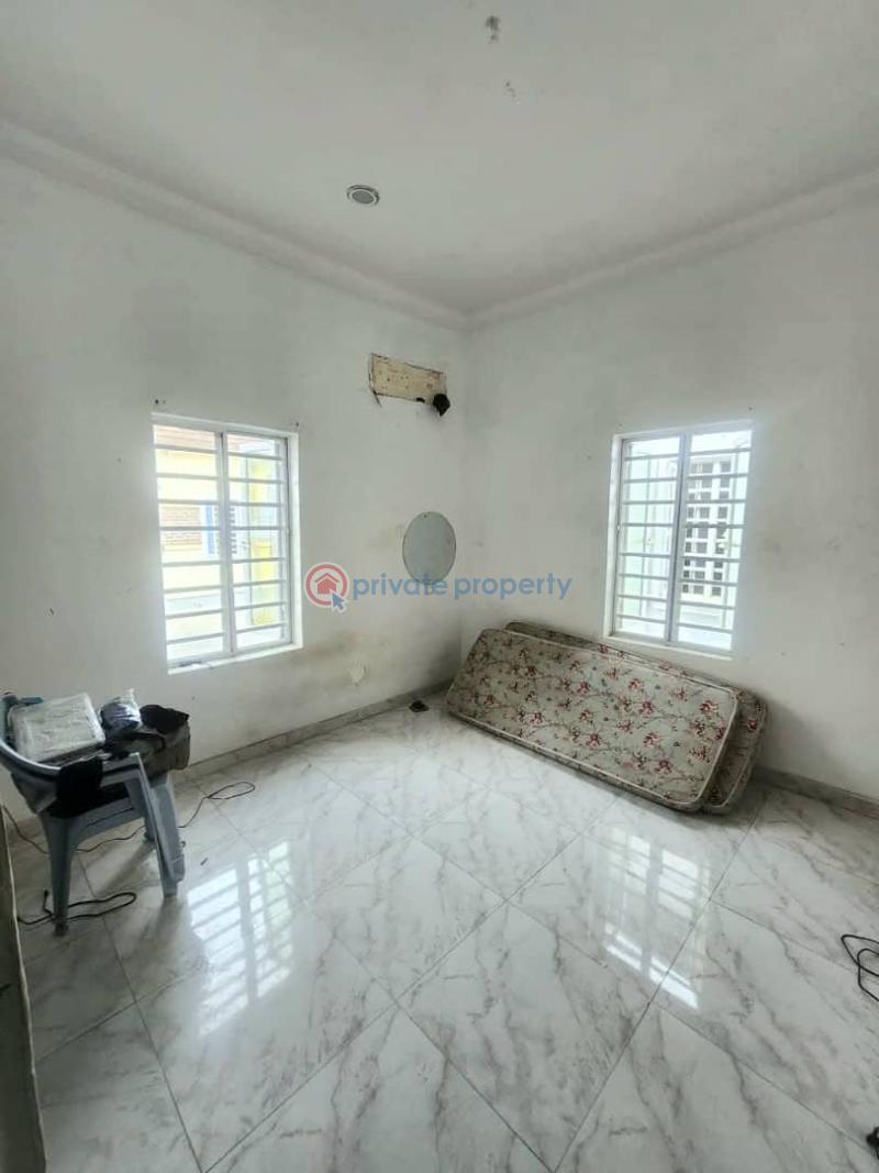 4 bedroom Office For Rent Ologolo Lekki Lagos - 4