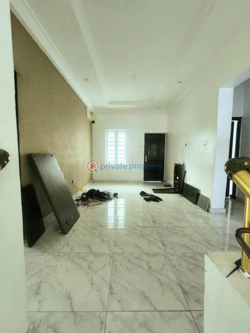 4 bedroom Office For Rent Ologolo Lekki Lagos - 1