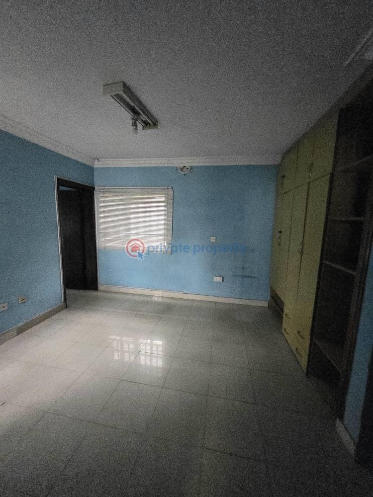 Commercial 5 bedroom detached house - 7 5 bedroom Office For Rent Lekki Phase 1 Lagos - 7