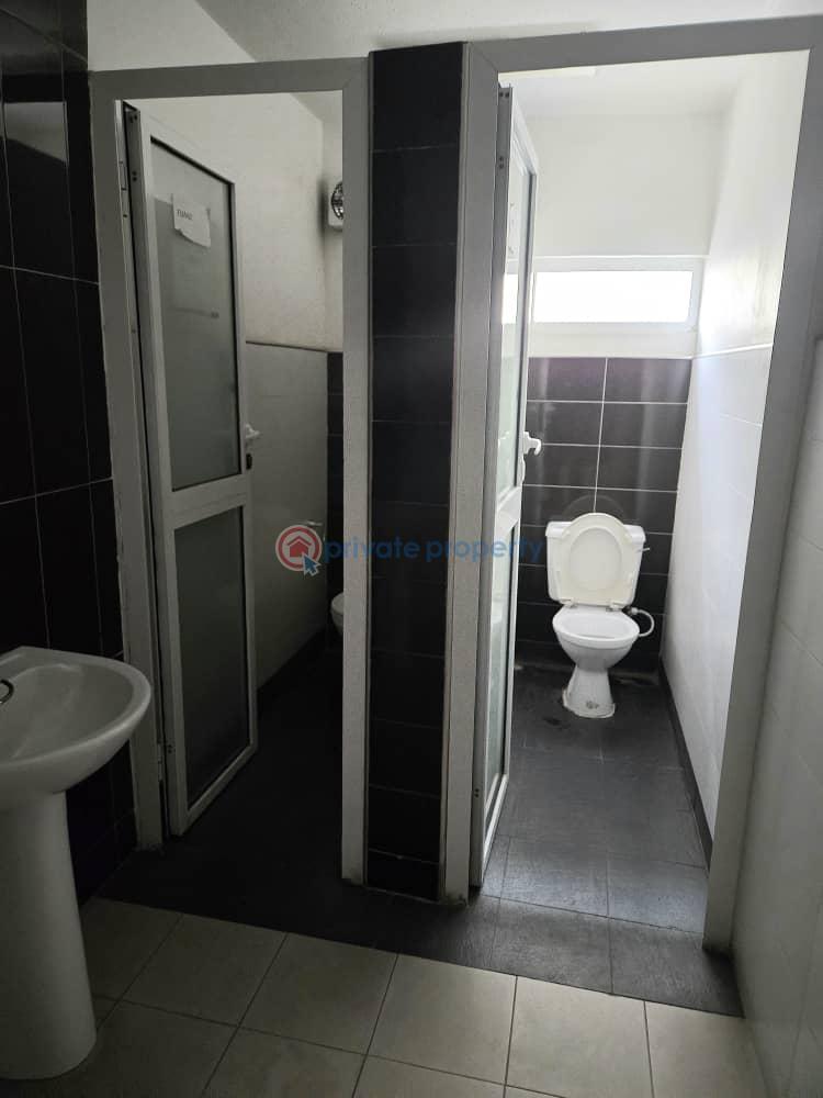 Commercial 5 bedroom detached house - 18 5 bedroom Office For Rent Lekki Phase 1 Lagos - 18
