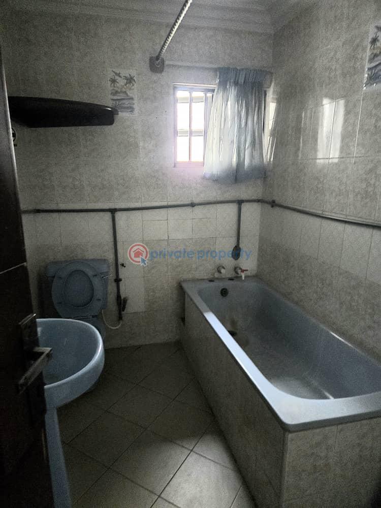 Commercial 5 bedroom detached house - 8 5 bedroom Office For Rent Lekki Phase 1 Lagos - 8