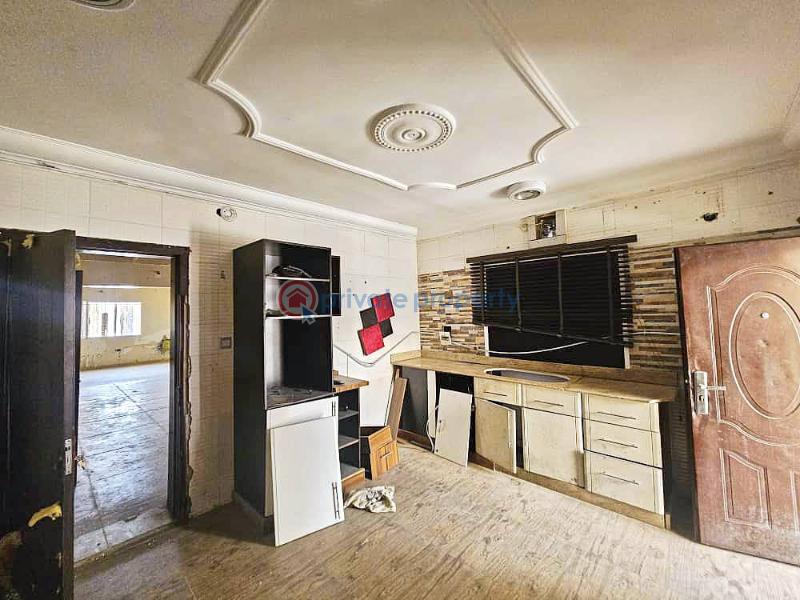 Commercial 5 bedroom semi detached house with study - 7 5 bedroom Office For Rent Lekki Phase 1 Lagos - 7