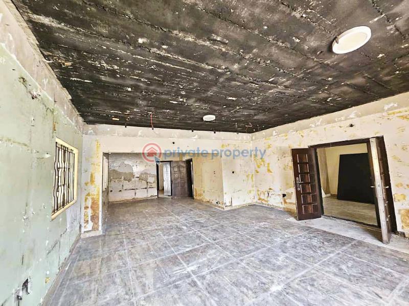 Commercial 5 bedroom semi detached house with study - 4 5 bedroom Office For Rent Lekki Phase 1 Lagos - 4