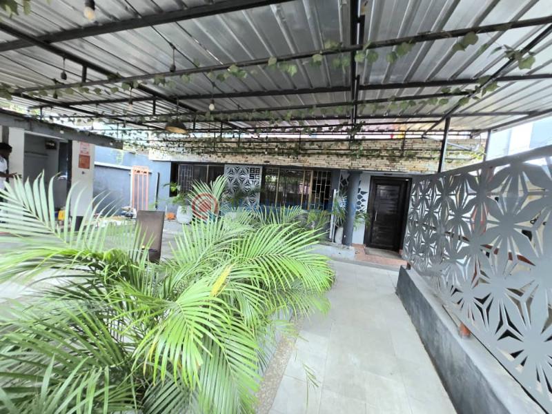 Commercial 5 bedroom space - 1 5 bedroom Office For Rent Falomo  Ikoyi Lagos - 1