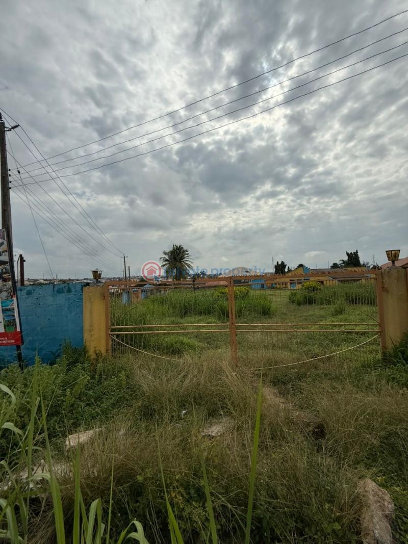 Commercial Land For Sale Sharp Corner, Oluyole Oluyole Estate Ibadan Oyo - 3