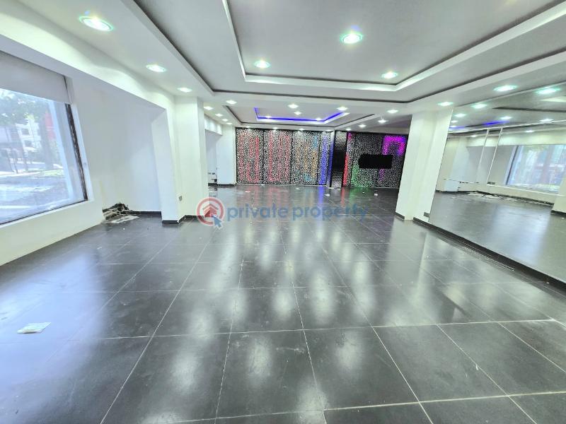 Commercial building for lease - 11 5 bedroom Restaurant/Bar For Rent Victoria Island Lagos - 11