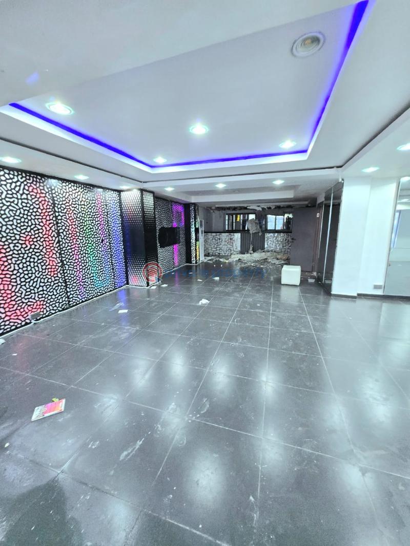 Commercial building for lease - 12 5 bedroom Restaurant/Bar For Rent Victoria Island Lagos - 12