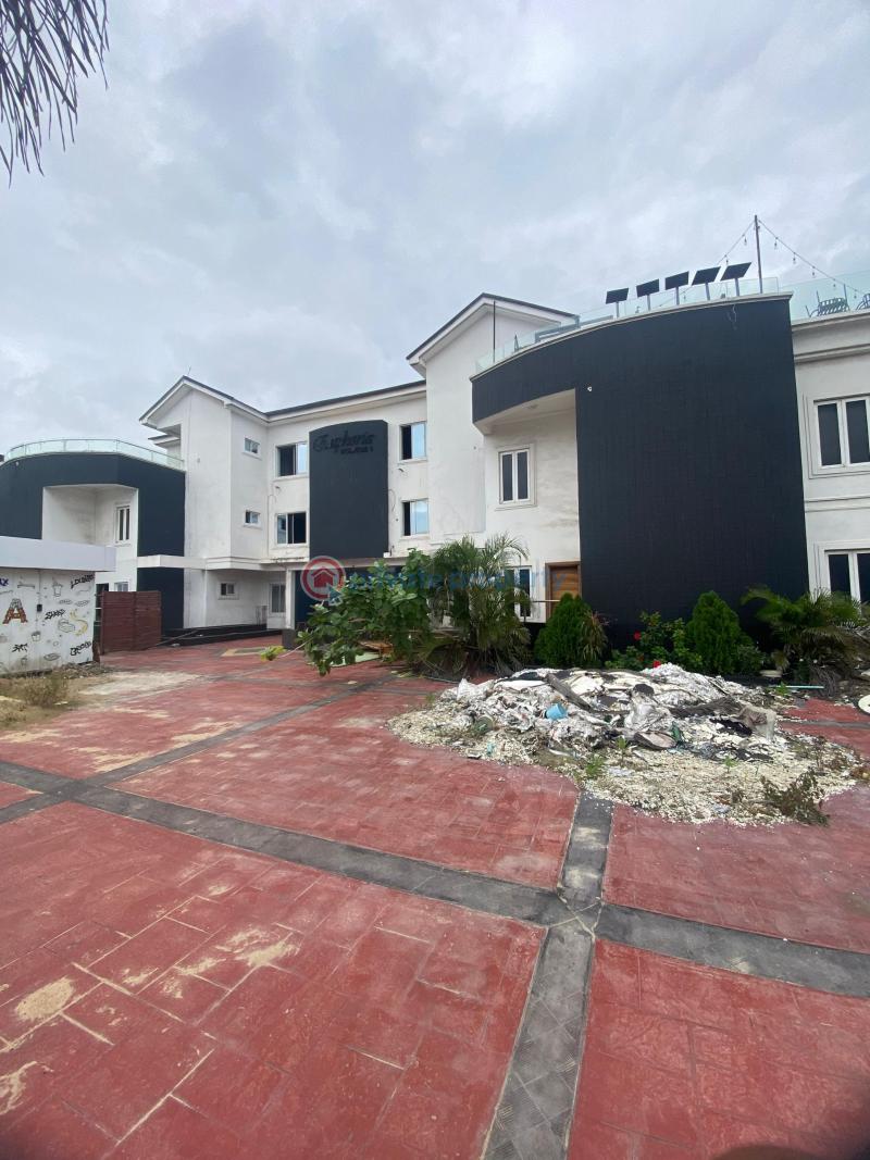 Commercial Property For Rent Oniru Victoria Island Lagos - 12