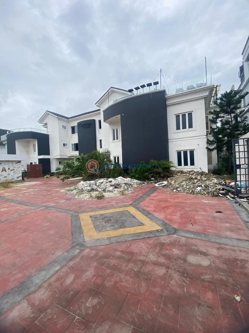 Commercial Property For Rent Oniru Victoria Island Lagos - 5