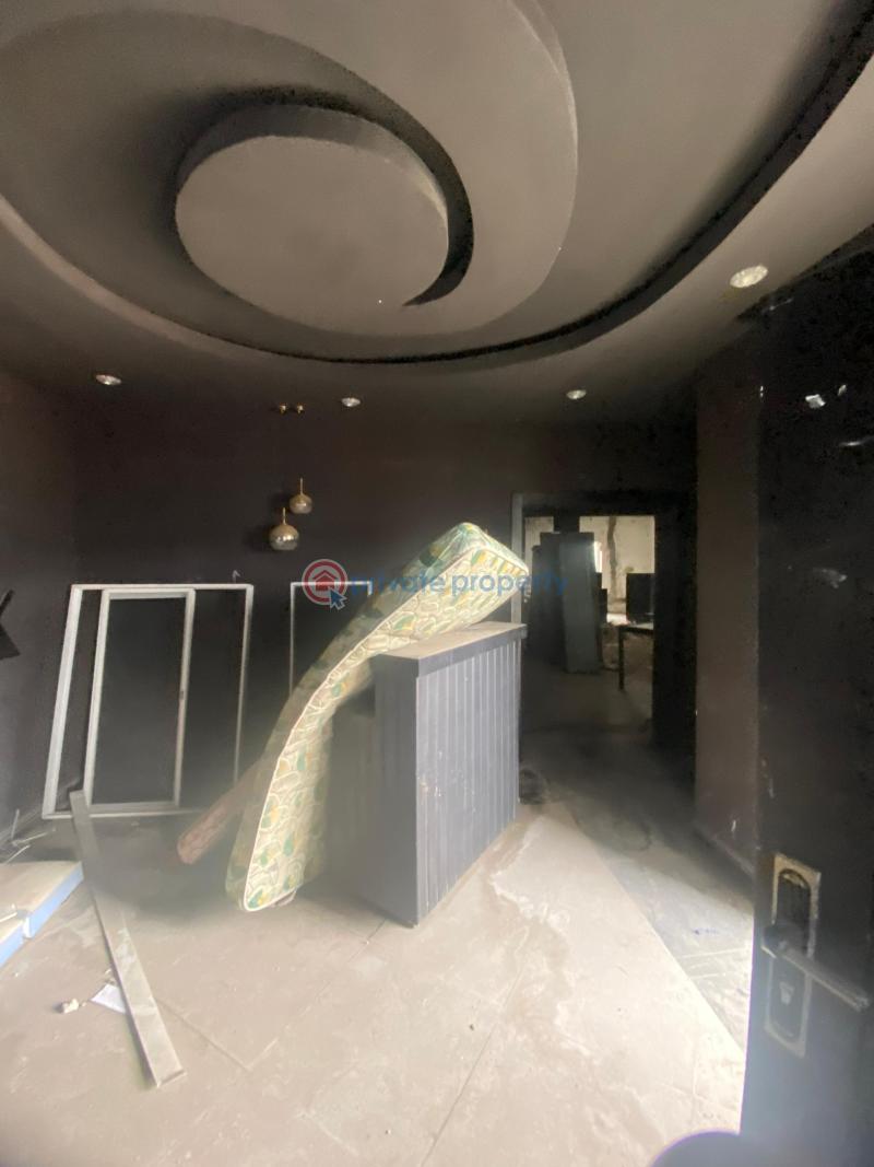 Commercial Property For Rent Oniru Victoria Island Lagos - 11