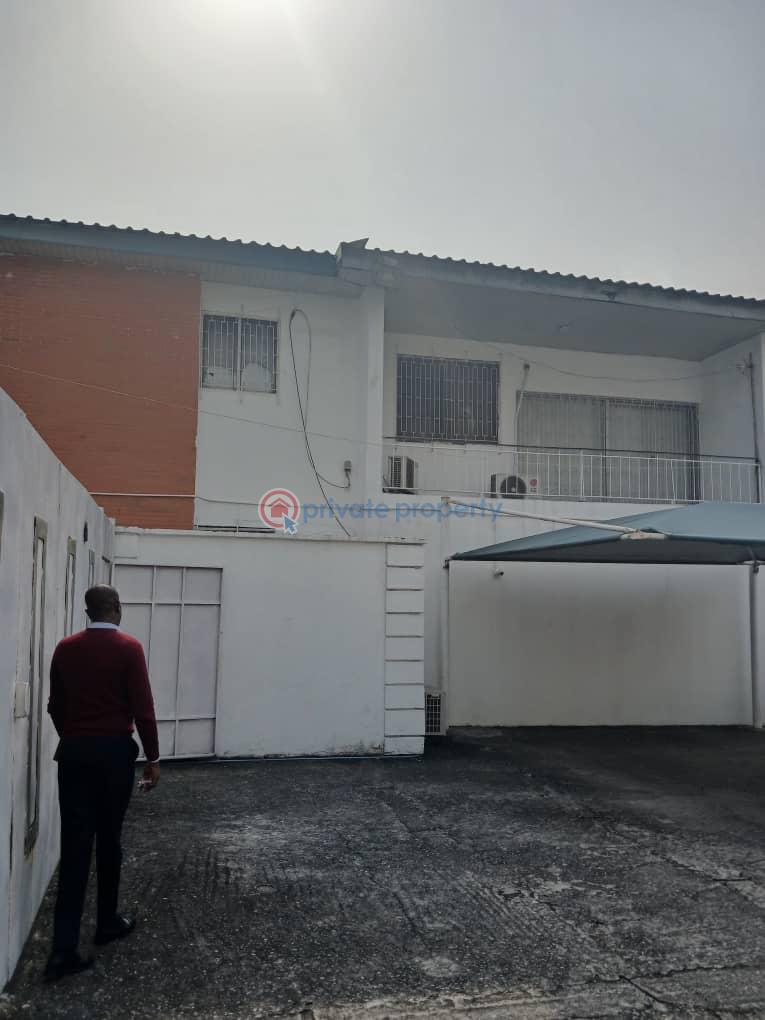 Commercial Property For Rent Victoria Island Lagos - 3
