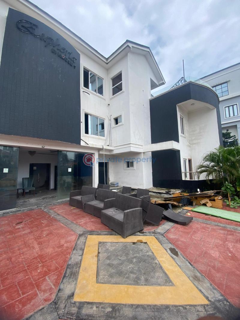 Commercial Property For Rent Oniru Victoria Island Lagos - 17