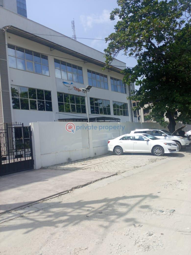 9 bedroom Mall/Complex/Plaza For Sale Off Odeku Adeola Odeku Victoria Island Lagos
