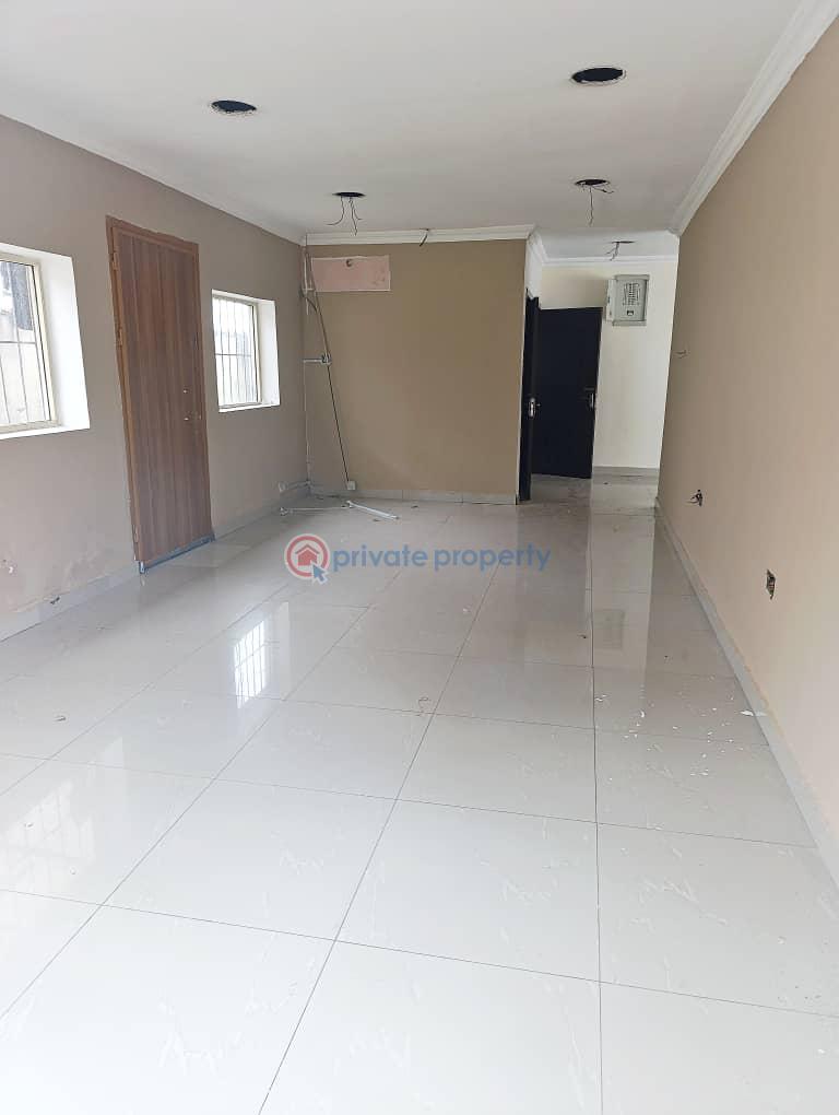 Commercial building on 2 floors - 2 1 bedroom Shop For Rent Victoria Island Lagos - 2