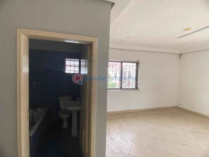 Mall/Complex/Plaza For Rent Lekki Phase 1 Lagos - 10