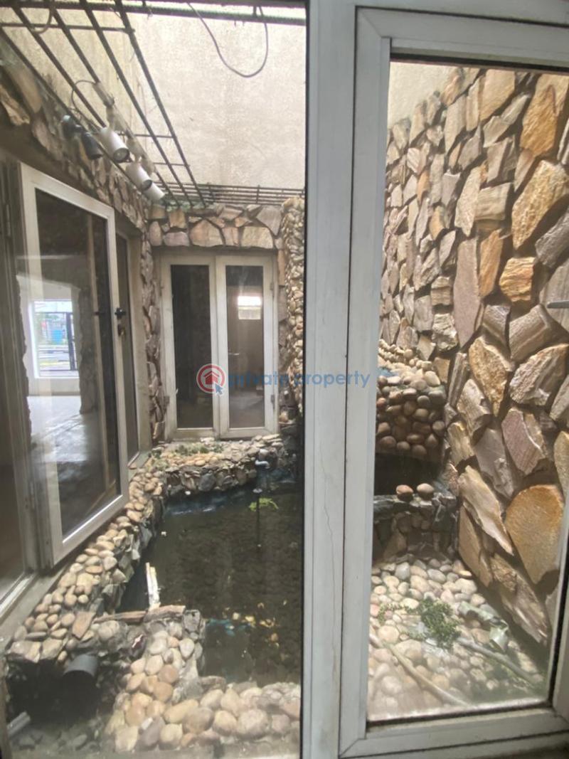 Mall/Complex/Plaza For Rent Lekki Phase 1 Lagos - 8