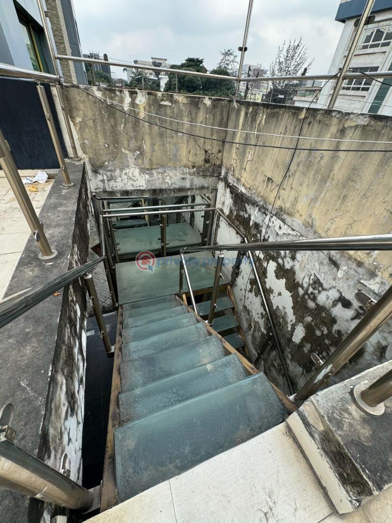 Commercial Property For Rent Victoria Island Lagos - 9