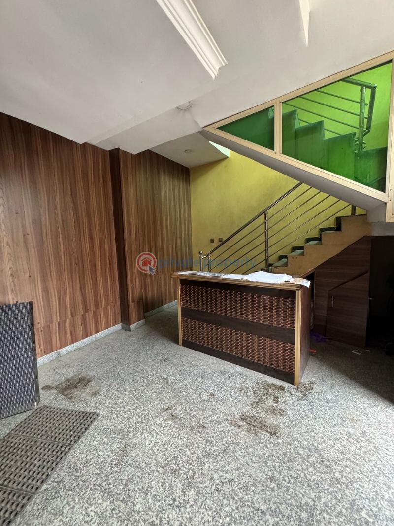 Commercial Property For Rent Victoria Island Lagos - 11