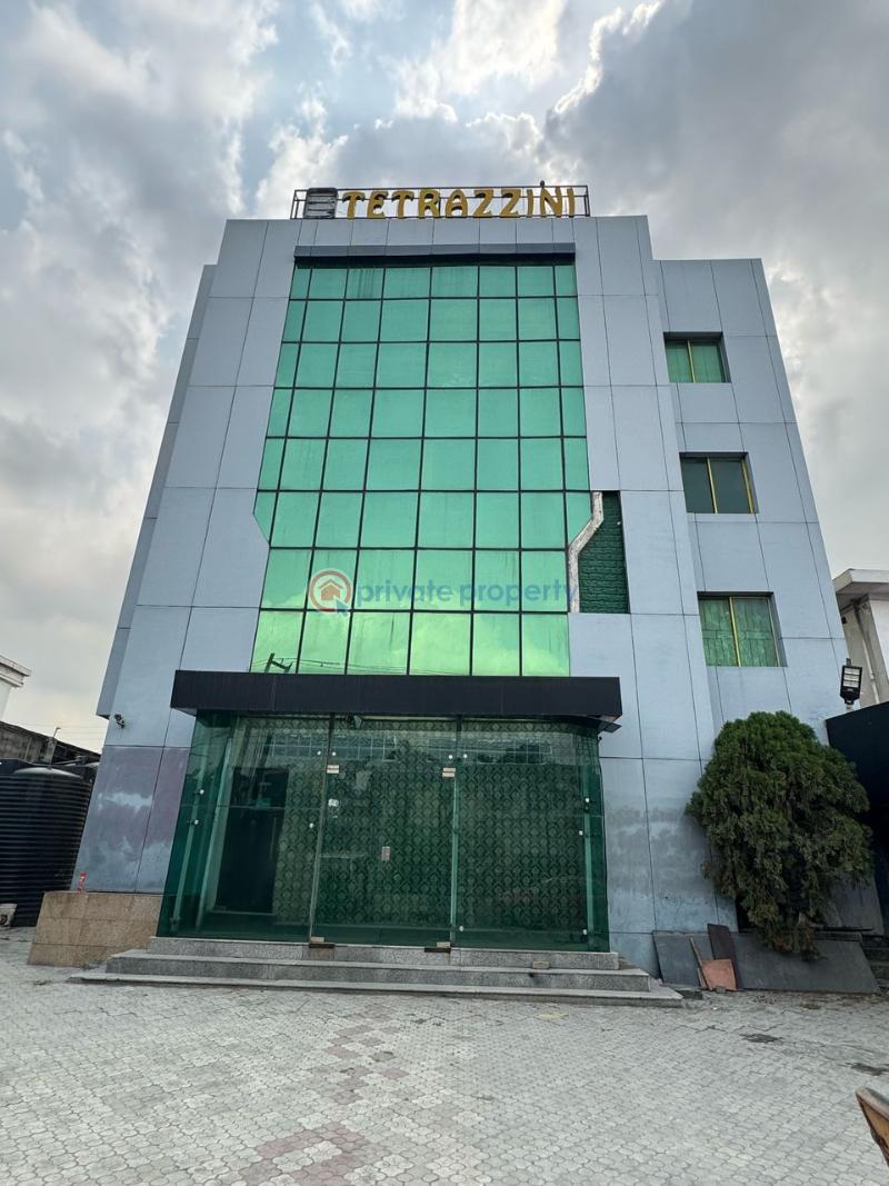 Commercial Property For Rent Victoria Island Lagos - 27