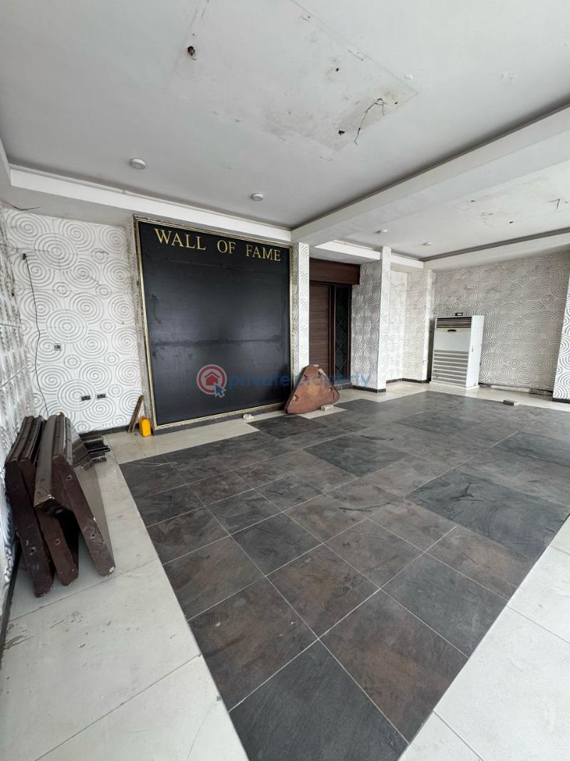 Commercial Property For Rent Victoria Island Lagos - 4