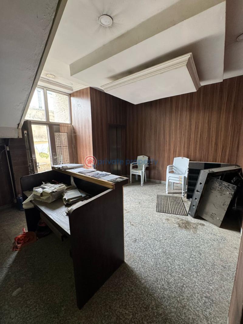 Commercial Property For Rent Victoria Island Lagos - 12