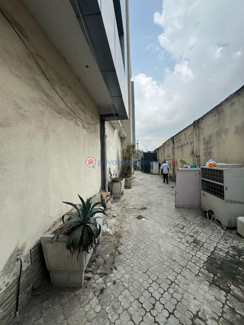Commercial Property For Rent Victoria Island Lagos - 24