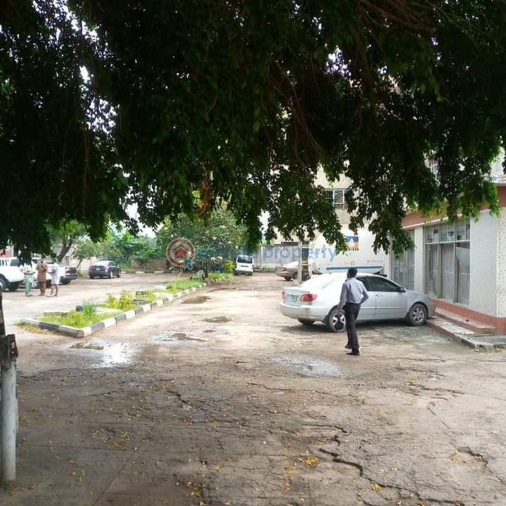 Mall/Complex/Plaza For Sale Ikorodu Road By Ilupeju Anthony Anthony Village Maryland Lagos - 1