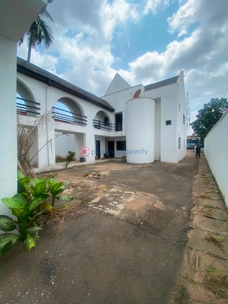 Semi detached Bungalow For Sale Maryland Ikorodu Lagos - 3