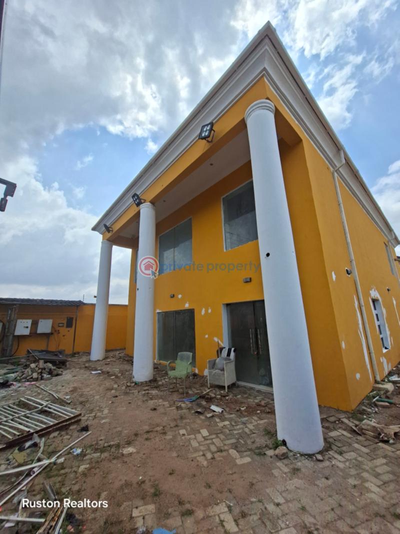 6 bedroom Office For Rent Jeriho Eleyele Road Eleyele Ibadan Oyo - 0