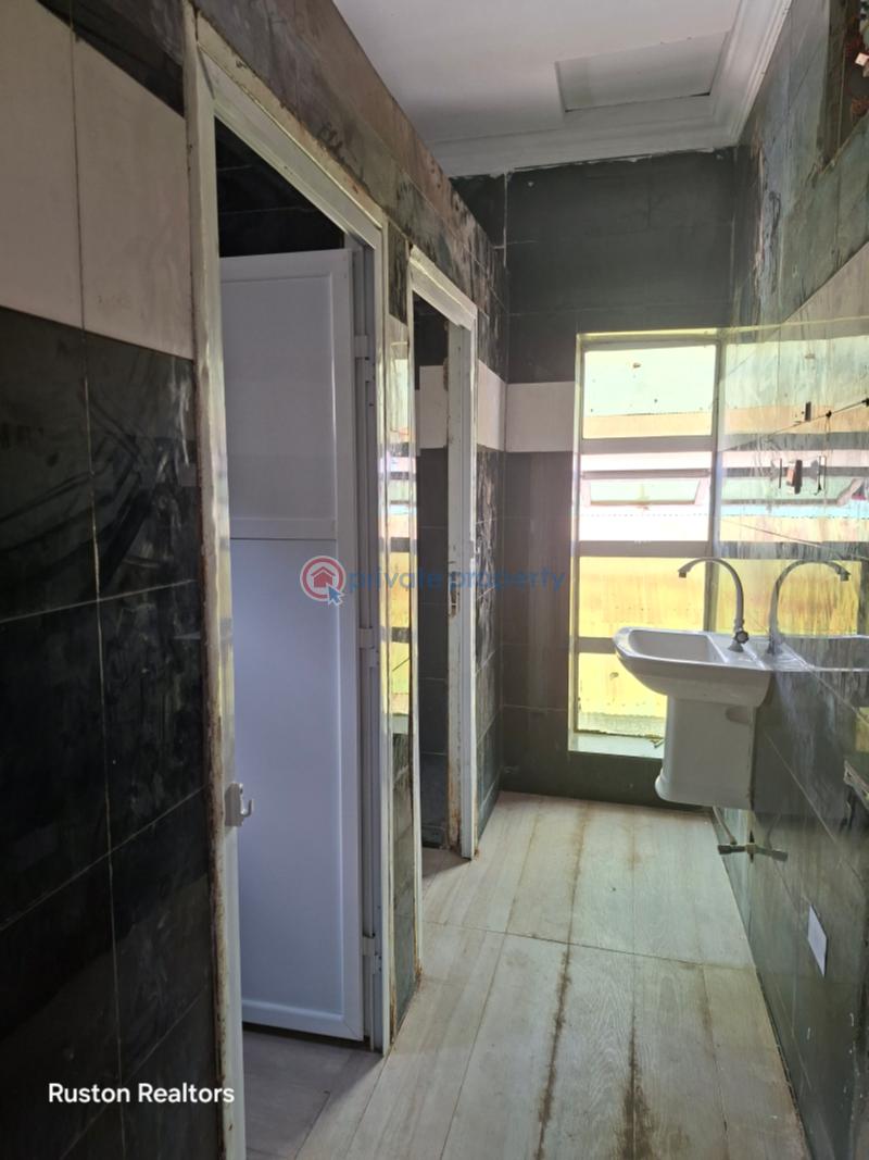 6 bedroom Office For Rent Jeriho Eleyele Road Eleyele Ibadan Oyo - 2