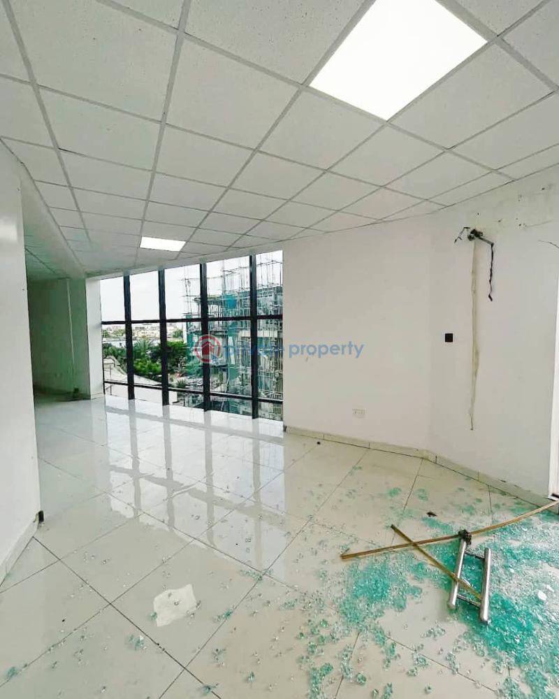 Commercial office space - 4 1 bedroom Office For Rent Victoria Island Lagos - 4