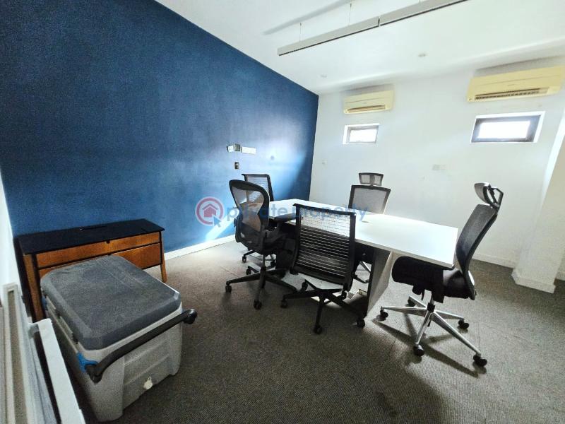 1 bedroom Office For Sale Victoria Island Lagos - 4