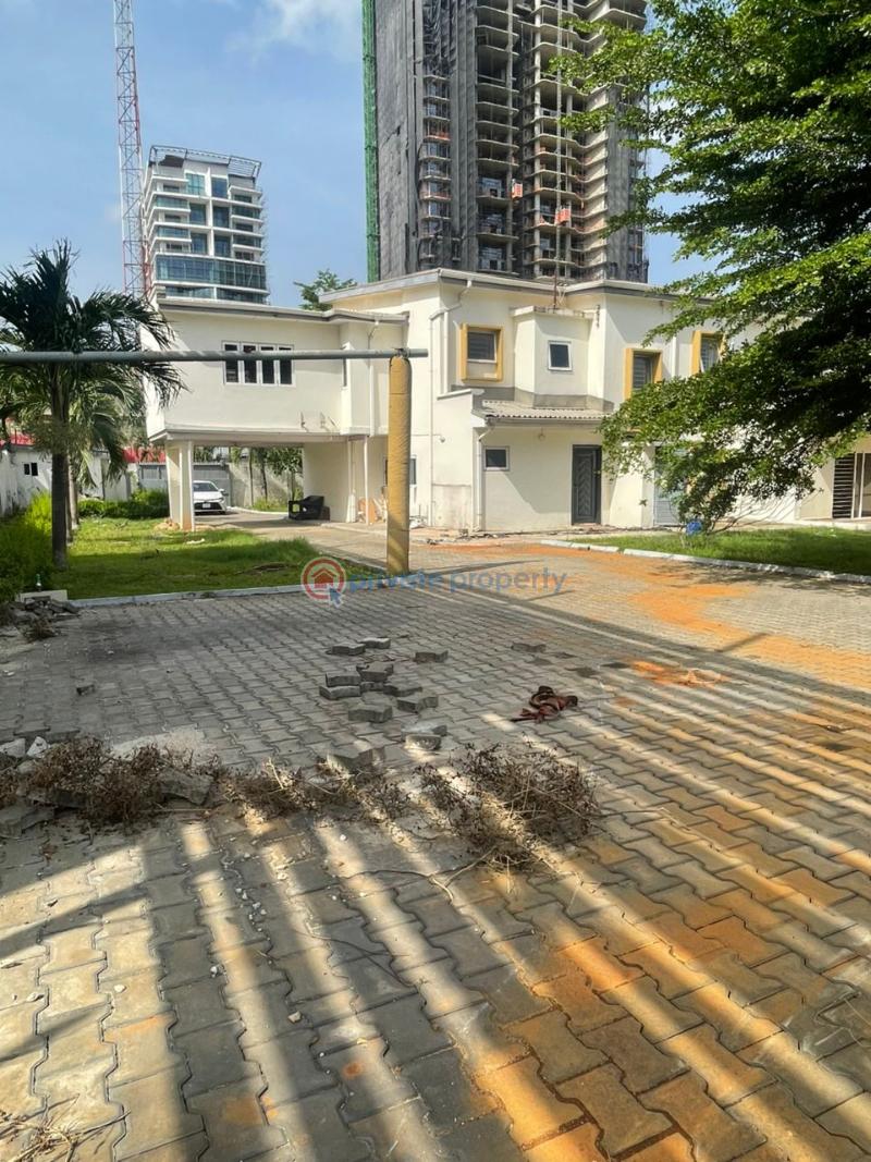 Commercial or residential 5 bedroom detached house with 3 room bq - 2 5 bedroom Detached Duplex For Rent Ikoyi Lagos - 2